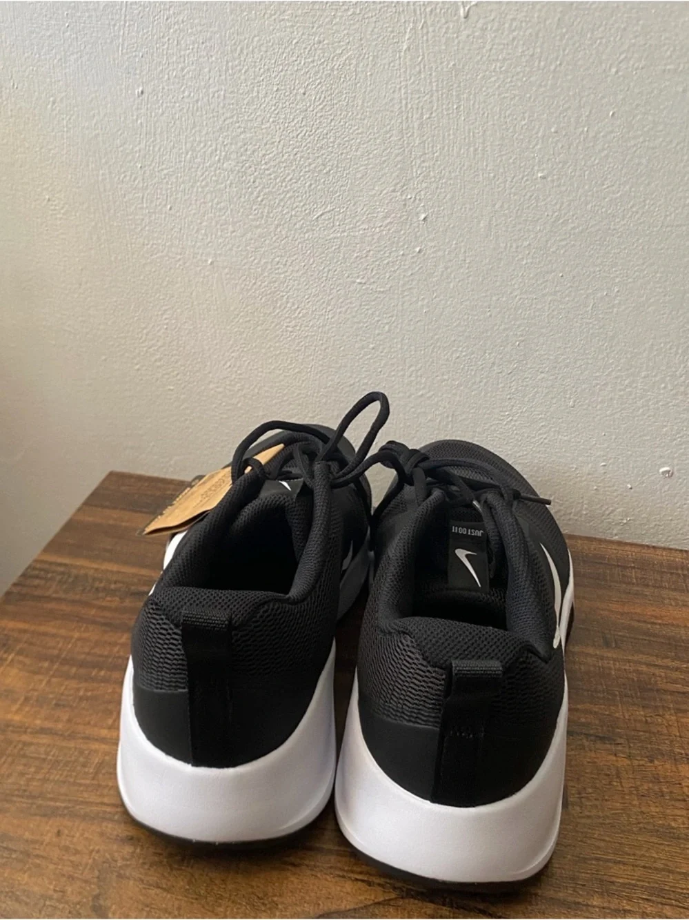 Nike MC Trainer 3 workout shoe. Women Size 12 / new with tag / no shoe box